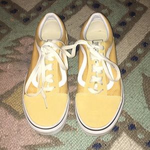 Gold/yellow old school vans